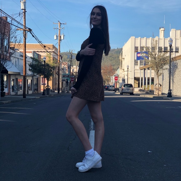 Meet your Posher, Taylor - Picture 6 of 9